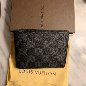 NWOT Louis Vuitton men’s multiple wallet